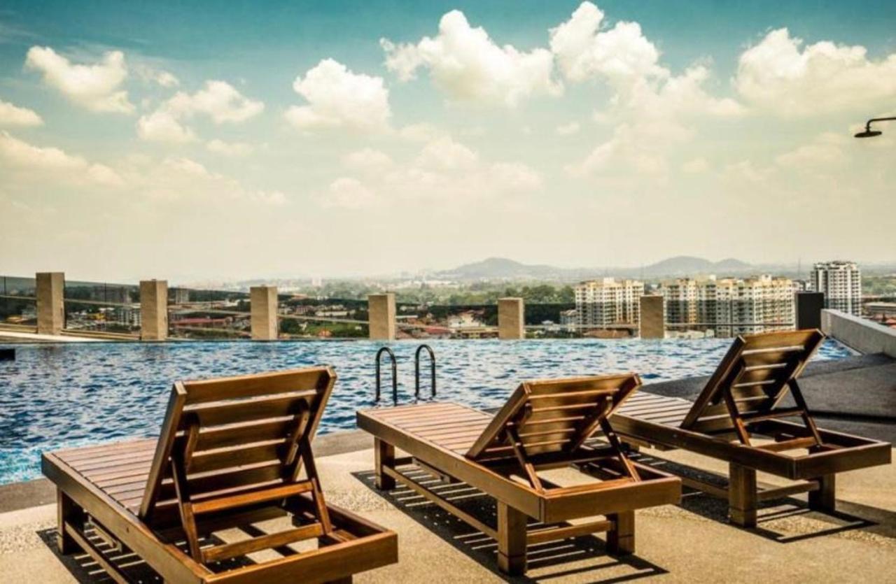 Appartement Imperio,Res - Modern -- Luxury -- Seaview à Malacca Extérieur photo